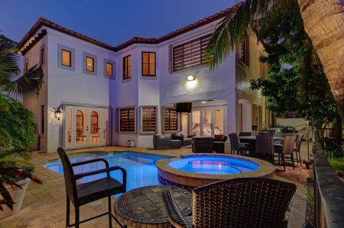 4078 Artesa Dr, Boynton Beach FL 33436-2628 exterior