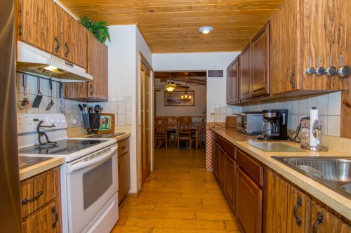 3832 Chicopee St, Fort Pierce FL 34953-5373 exterior