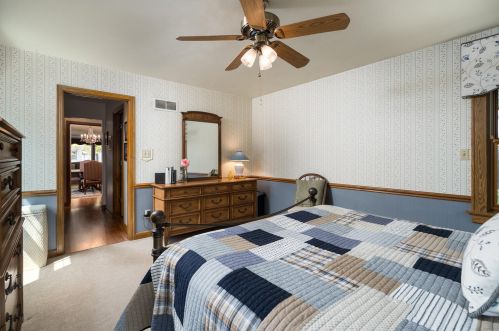 6617 Powell Pl, Milwaukee WI 53213-2980 exterior