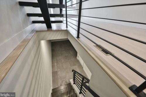 2404 Federal St, Philadelphia PA 19146-2432 exterior