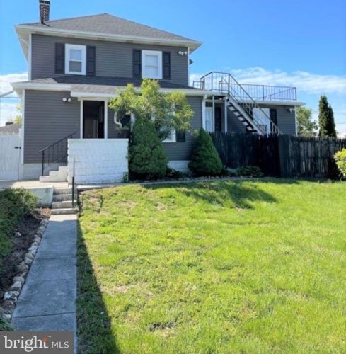 109 Elm Ave, Hanover PA 17331-1906 exterior