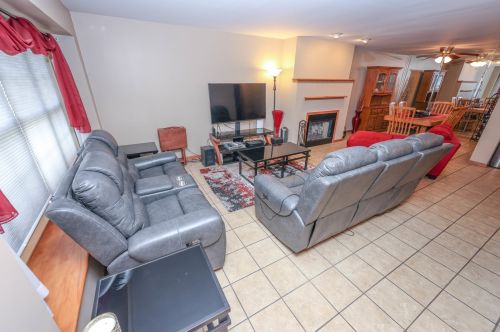 1909 Cherrywood Ct, Joliet IL 60435-3797 exterior