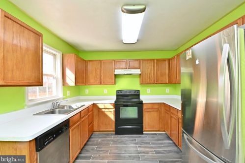 6141 Manchester Park Cir, Alexandria, VA 22310-4953