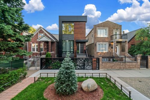 822 Fairfield Ave, Chicago, IL 60622-4410