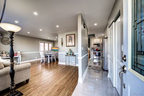 4905 124 St, Chicago IL 60628-7240 exterior