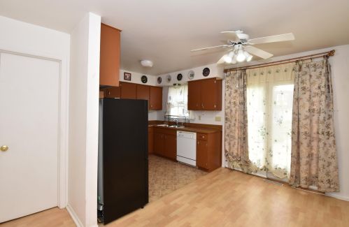 4119 Cherrywood Ln, Milwaukee WI 53209-1004 exterior