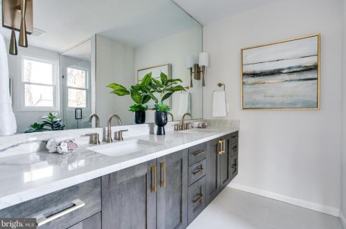 1875 Massachusetts Ave, Mc Lean VA  22101-4906 exterior