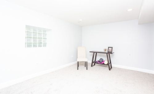 6756 Prairie Ave, Chicago IL  60637-4033 exterior