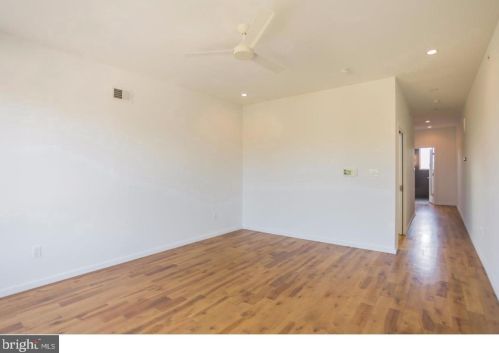 2106 Ellsworth St, Philadelphia PA 19146-2419 exterior