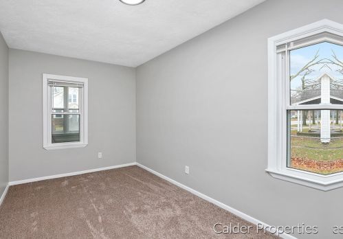 1472 Montgomery Ave, Meskegon MI 49441-1763 exterior