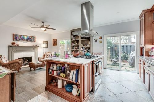 7 Kings Walk, Atlanta GA 30307-1205 exterior