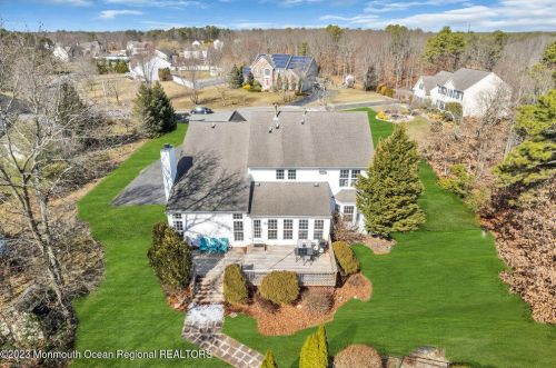 33 Jefferson Ct, Jackson Twp NJ  08527-5159 exterior