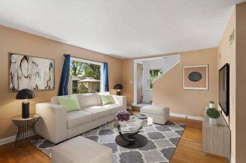 3631 79th St, Milwaukee, WI 53220-1013