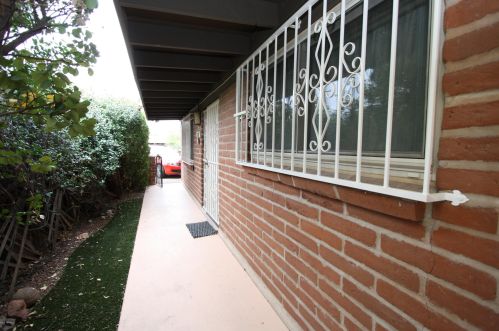 3318 Monte Vista Dr, Tucson AZ  85716-1926 exterior