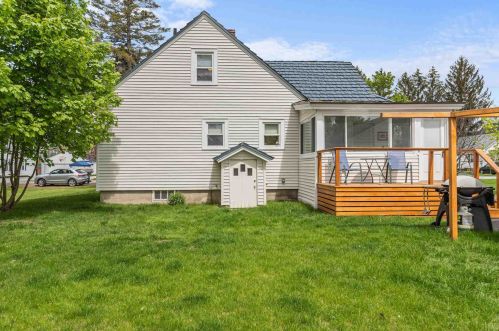 3 Broad Ave, Concord NH  03301-2734 exterior