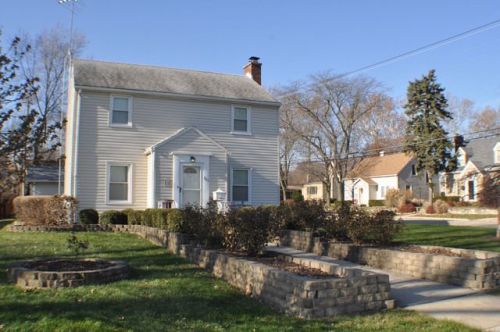 825 Hobbs Dr, Joliet, IL 60435-4444