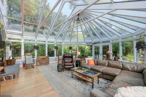 517 Clark St, Westfield NJ 07090-4012 exterior