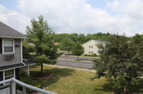 100 Hillside Dr, Middletown NY 10941-1357 exterior