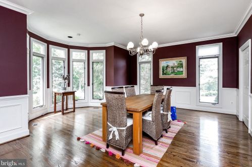 9820 Avenel Farm Dr, Rockville MD 20854-5410 exterior