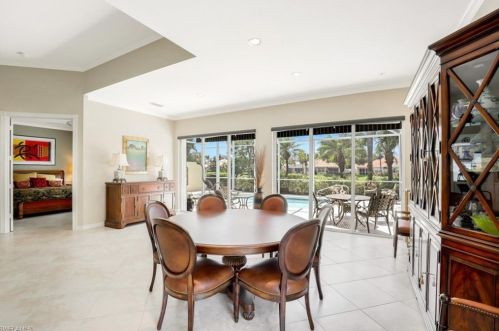 5272 Hawkesbury Way, Naples FL 34119-9581 exterior