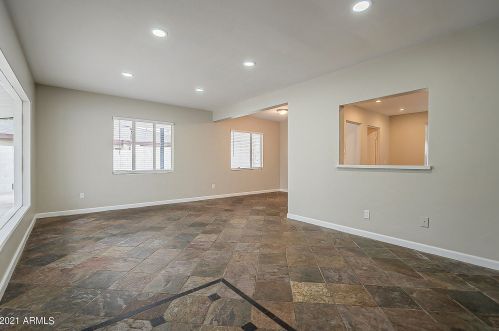 7020 12 St, Phoenix AZ 85086-4800 exterior