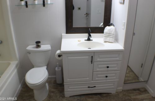 2620 Captain Dreyfus Ave, Phoenix AZ 85032-6706 exterior