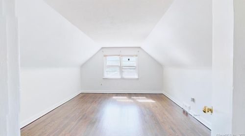 170 Marshall Ln, Derby CT 06418-2329 exterior