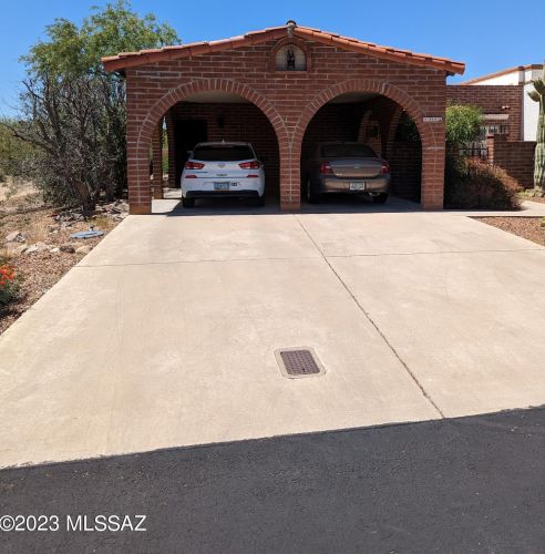 515 Camino Del Poso, Green Valley AZ 85614-2307 exterior