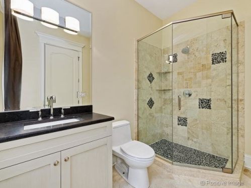 1126 Lill Ave, Chicago IL 60614-2018 exterior