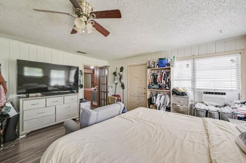 1614 4th St, Irving TX 75060-3111 exterior