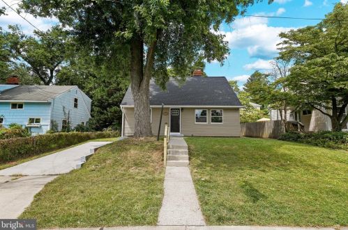 13210 Midway Ave, Rockville MD 20851-1813 exterior