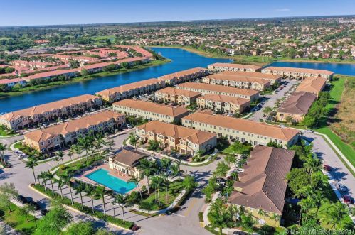 2448 14th Ct, Homestead FL  33035-2283 exterior