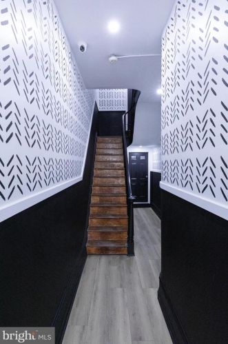 1008 5th St, Philadelphia PA  19147-4010 exterior