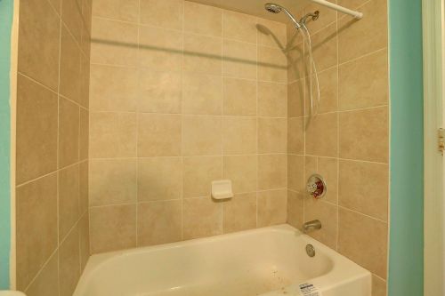 581 Ferris Dr, Fort Pierce FL 34983-8631 exterior