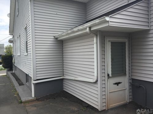 2 6th St, New Brunswick NJ 08901-3316 exterior