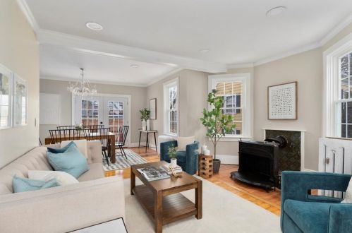 294 Doyle Ave, Providence RI  02906-3355 exterior