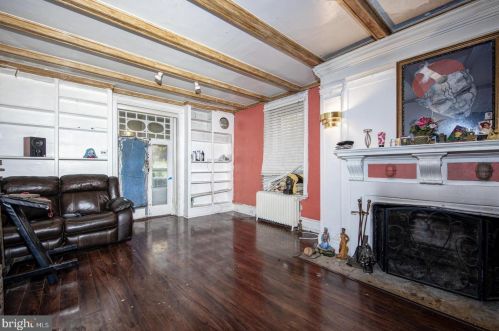 6638 Greene St, Philadelphia PA 19119-3114 exterior