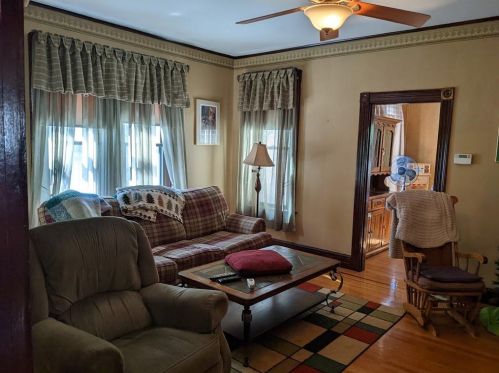 110 Highland St, Woonsocket RI 02895-1815 exterior