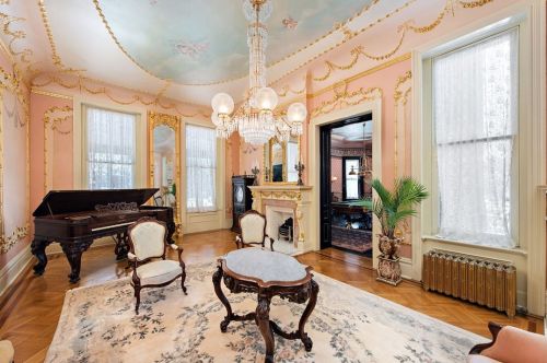 5501 Elgin St, Pittsburgh PA 15206-1432 exterior