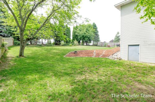 2883 Valley Ave, Grand Rapids MI 49544-1675 exterior