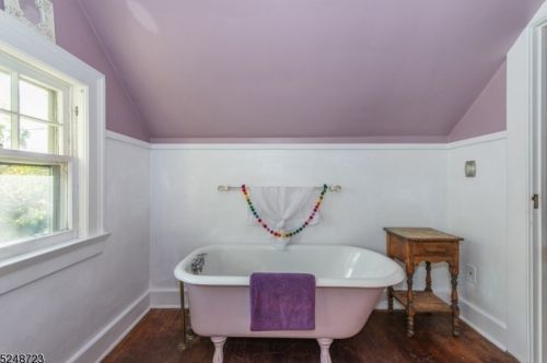 109 Christopher St, Montclair NJ 07042-4227 exterior