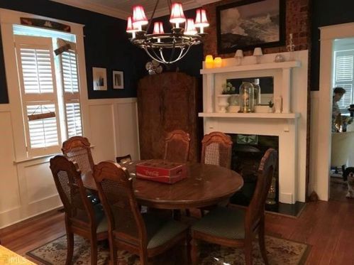 1528 Cambridge Ave, Atlanta GA 30337-2110 exterior