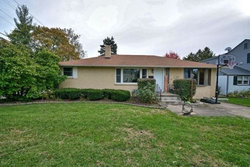 824 Hobbs Dr, Joliet, IL 60435-4445