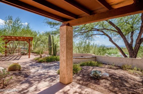 4421 Camino Gacela, Tucson AZ  85718-6807 exterior