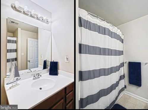 745 Blossom Dr, Hanover PA 17331-2077 exterior