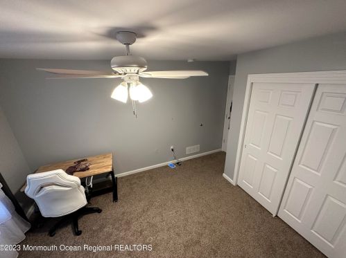 17 Ironwood Ct, Middletown NJ  07748-1909 exterior