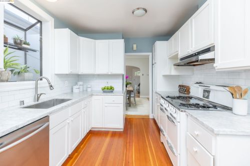 733 Ramona, Berkeley CA 94706-2104 exterior