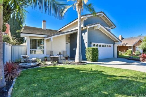 1902 Royal Oak Rd, Tustin, CA 92780-6670