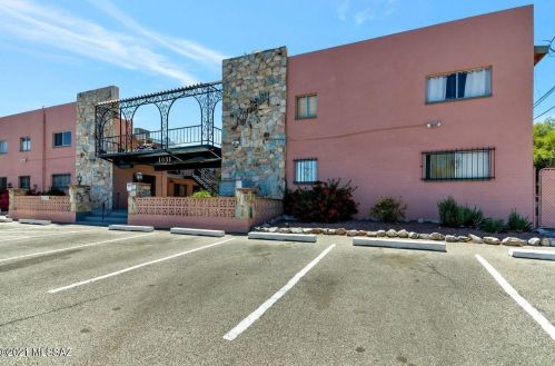 1031 Holly Ave, Tucson AZ 85716-4347 exterior