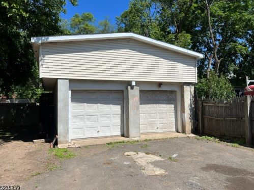 926 3rd St, Plainfield NJ 07063-1242 exterior